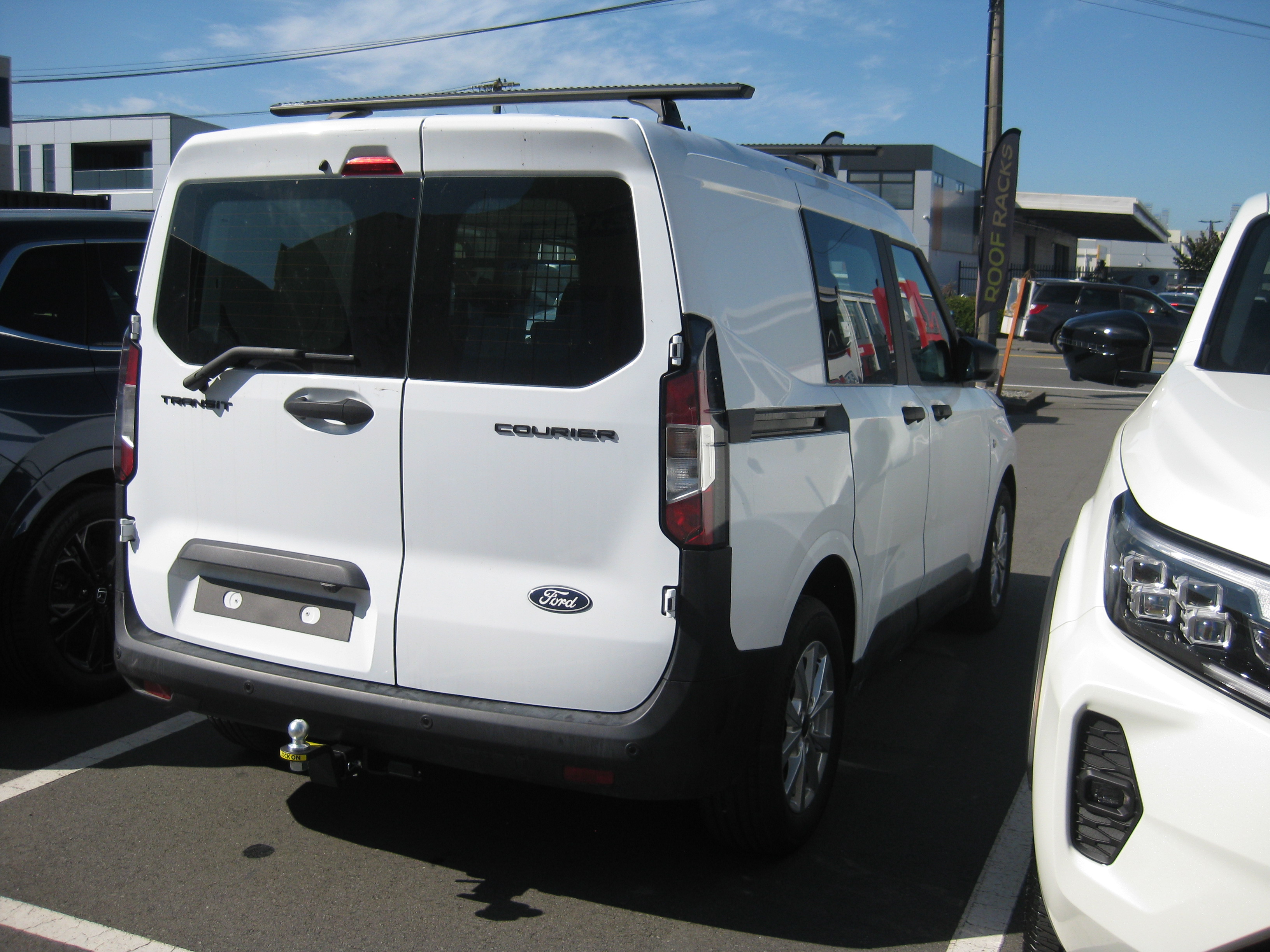 FORD TRANSIT COURIER VAN 2024-CURRENT